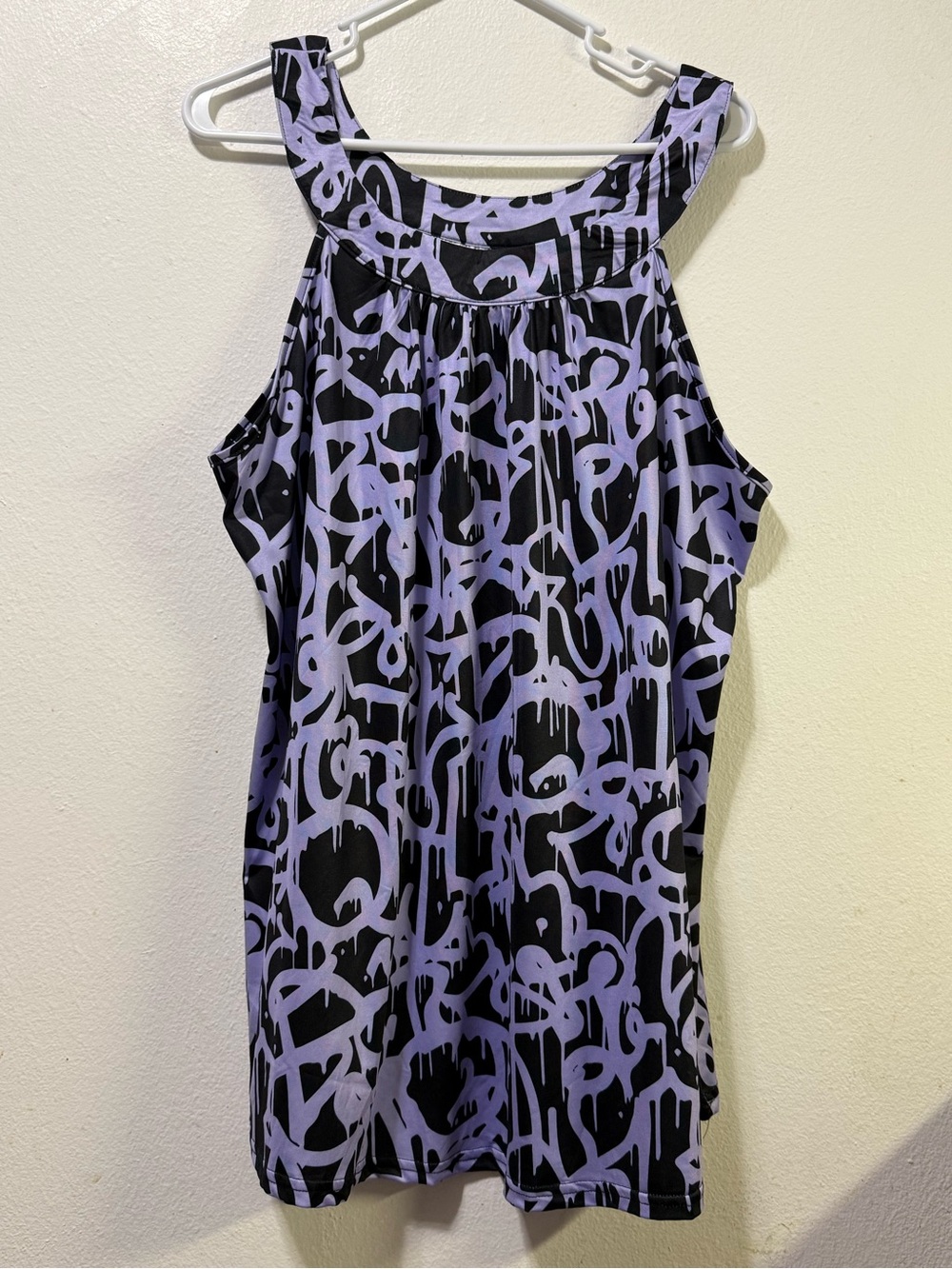 Fly curvy Women's XL Lavender Graffiti Halter Tank Top - Black & Lavender New